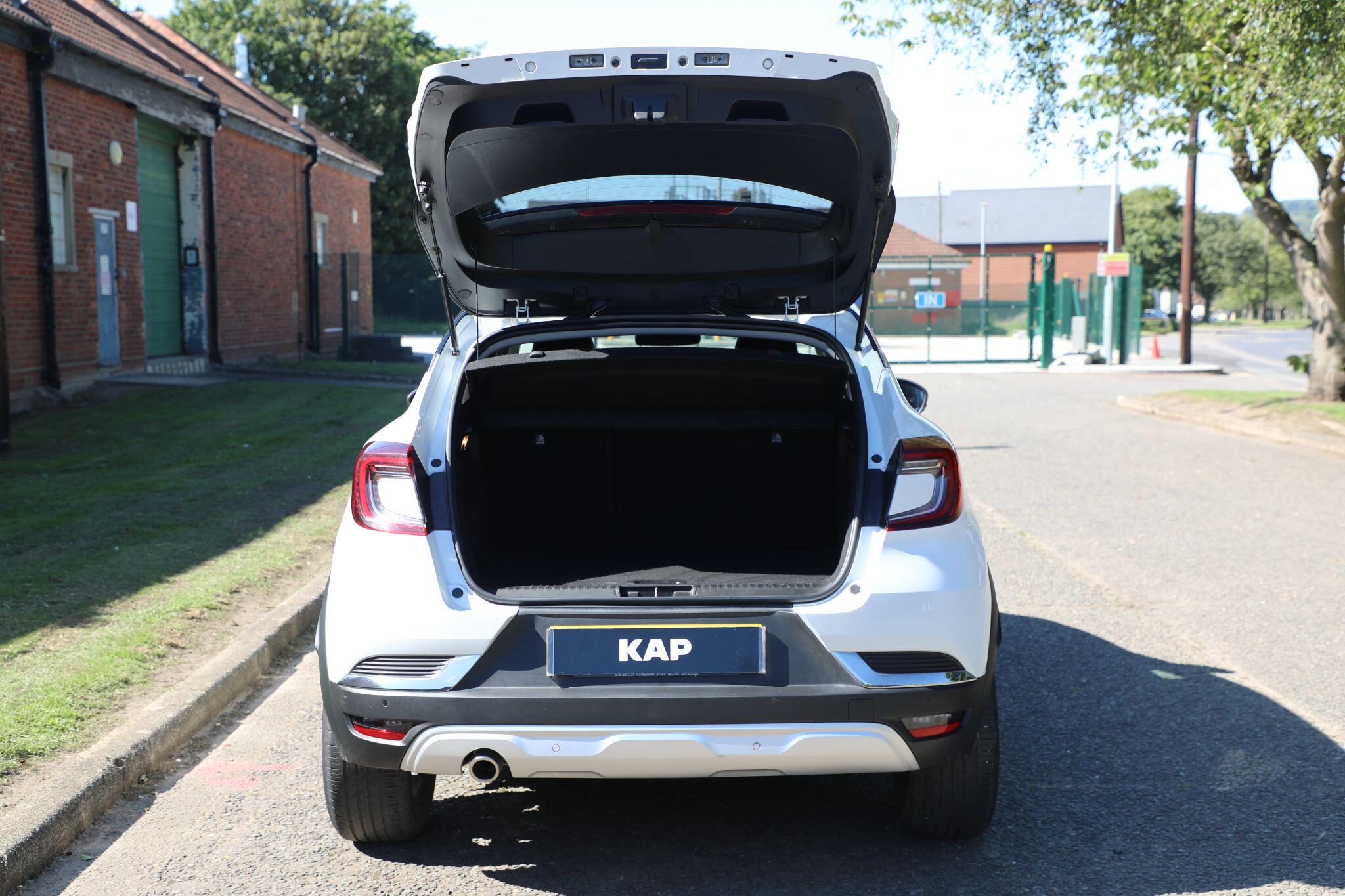 Large vehicle image